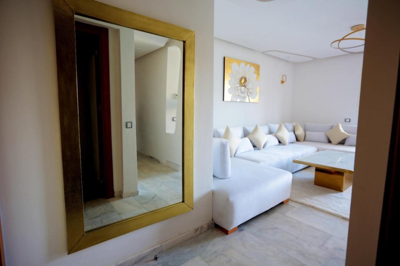 Appartement Riad White Golden Marrakesh Buitenkant foto