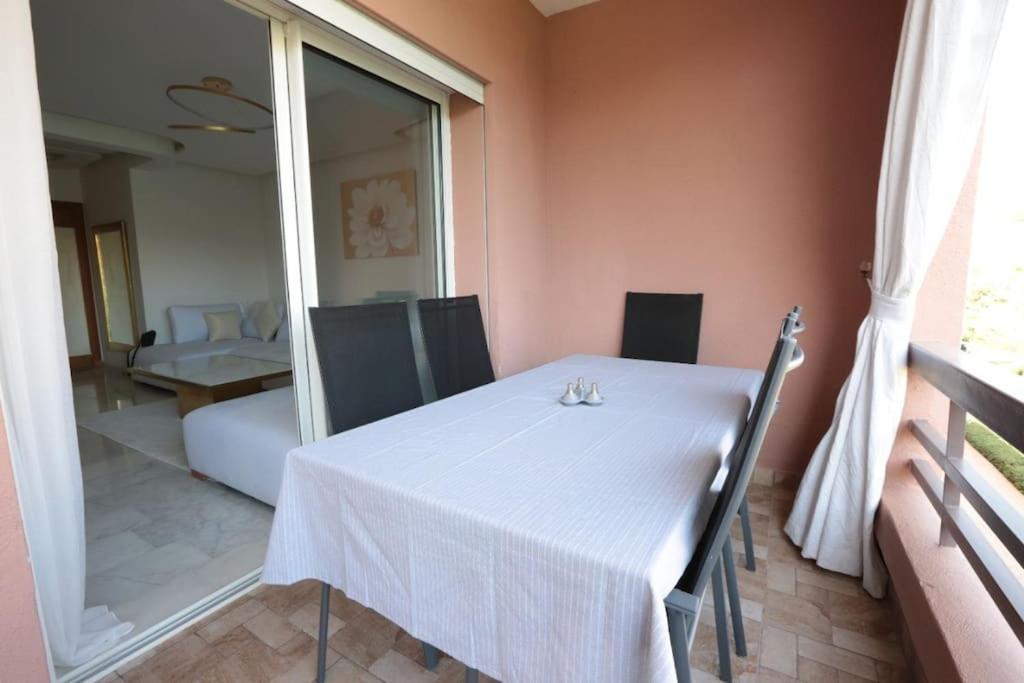 Appartement Riad White Golden Marrakesh Buitenkant foto