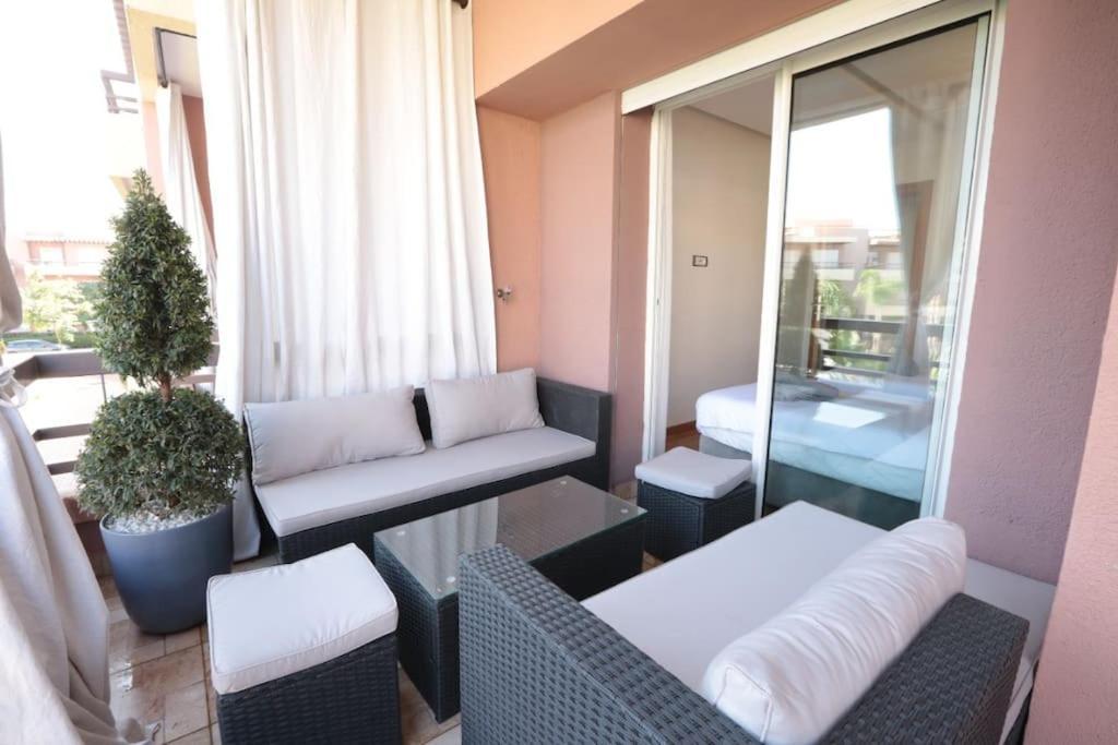 Appartement Riad White Golden Marrakesh Buitenkant foto